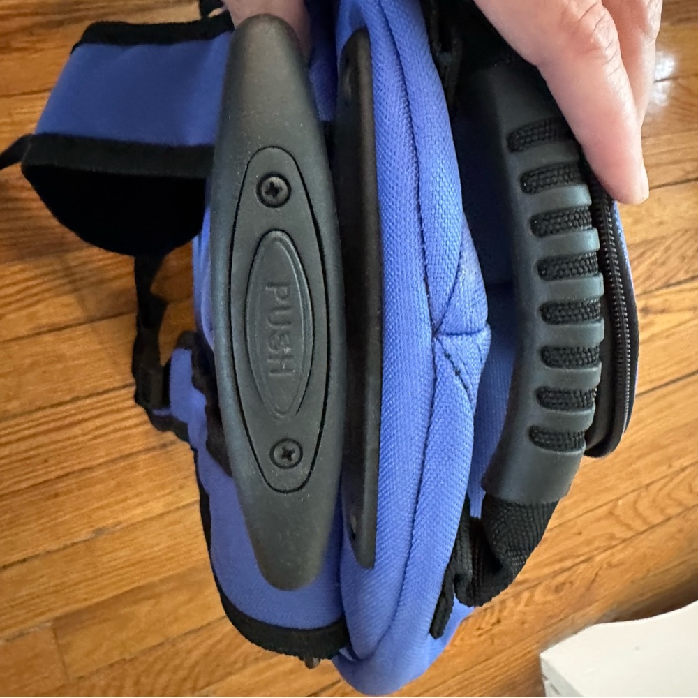 I-GO2 Traveler Backpack - Blue - Picture 10 of 13